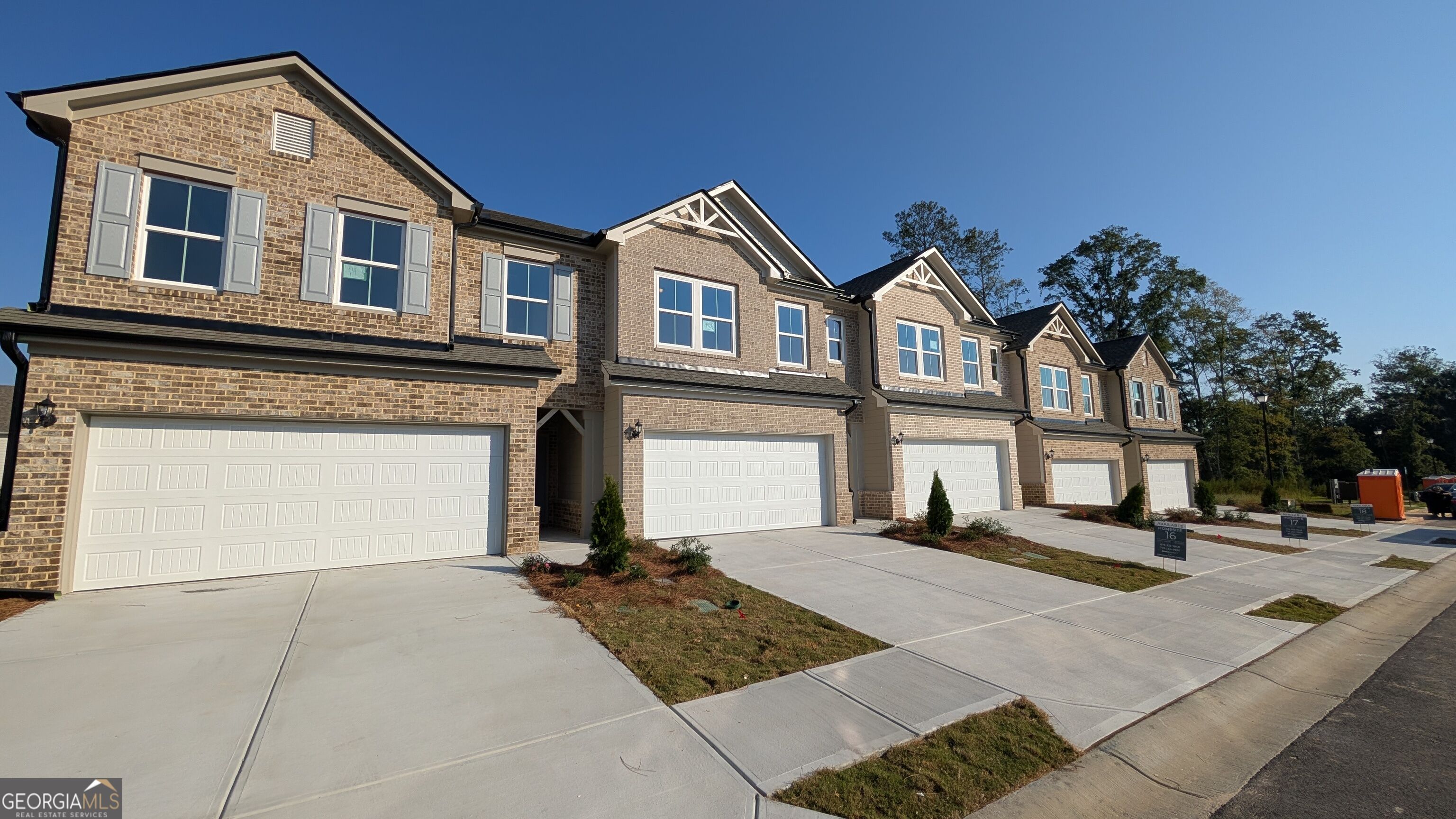 821 Leraes Way Property Photo 2
