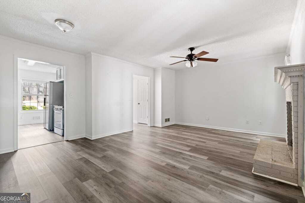 7169 Williamsburg Drive Property Photo 6