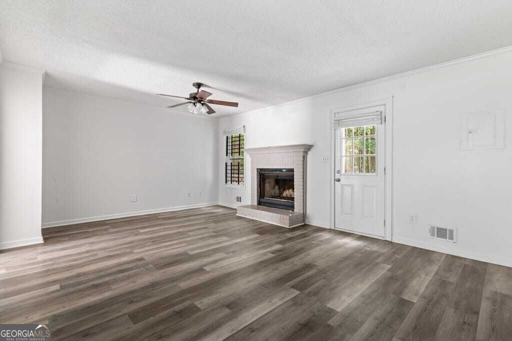 7169 Williamsburg Drive Property Photo 7