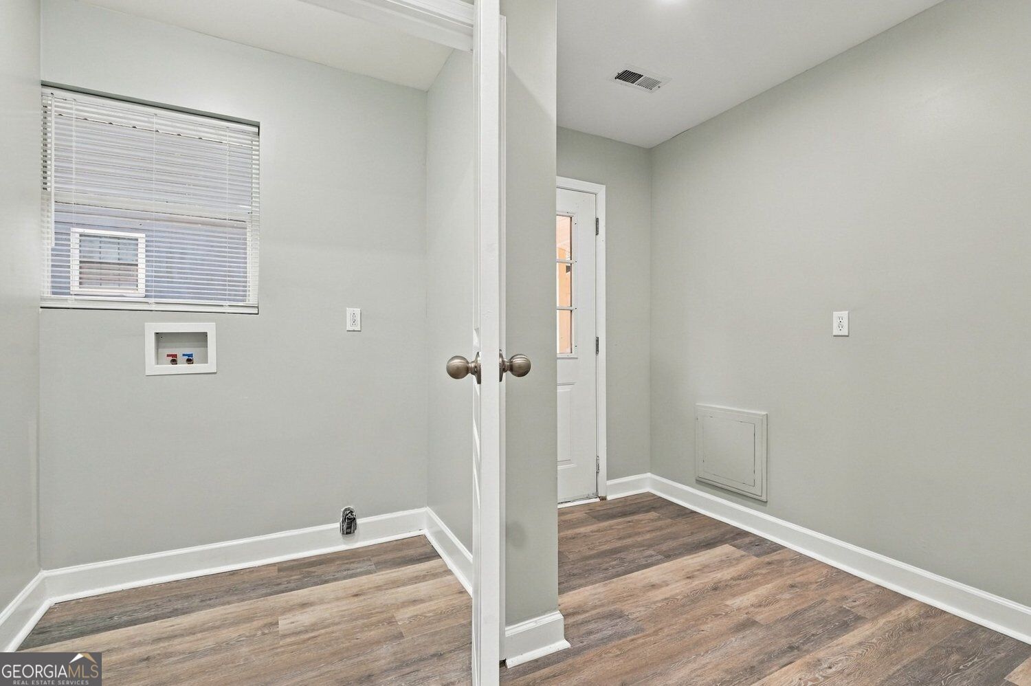 2298 E Lake Drive Ne Property Photo 37