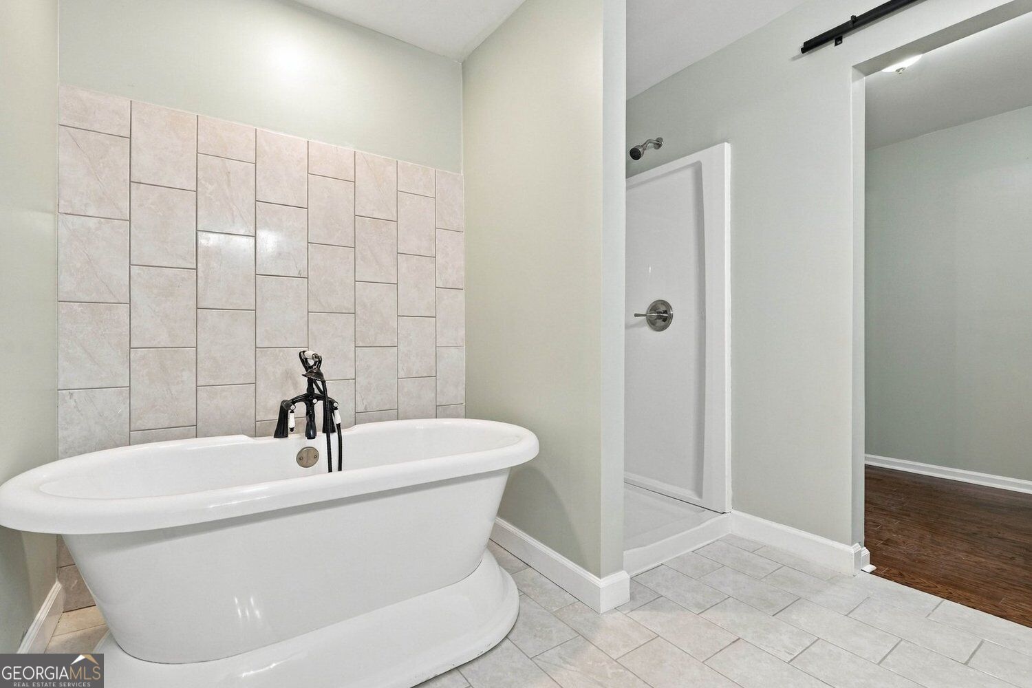 2298 E Lake Drive Ne Property Photo 44