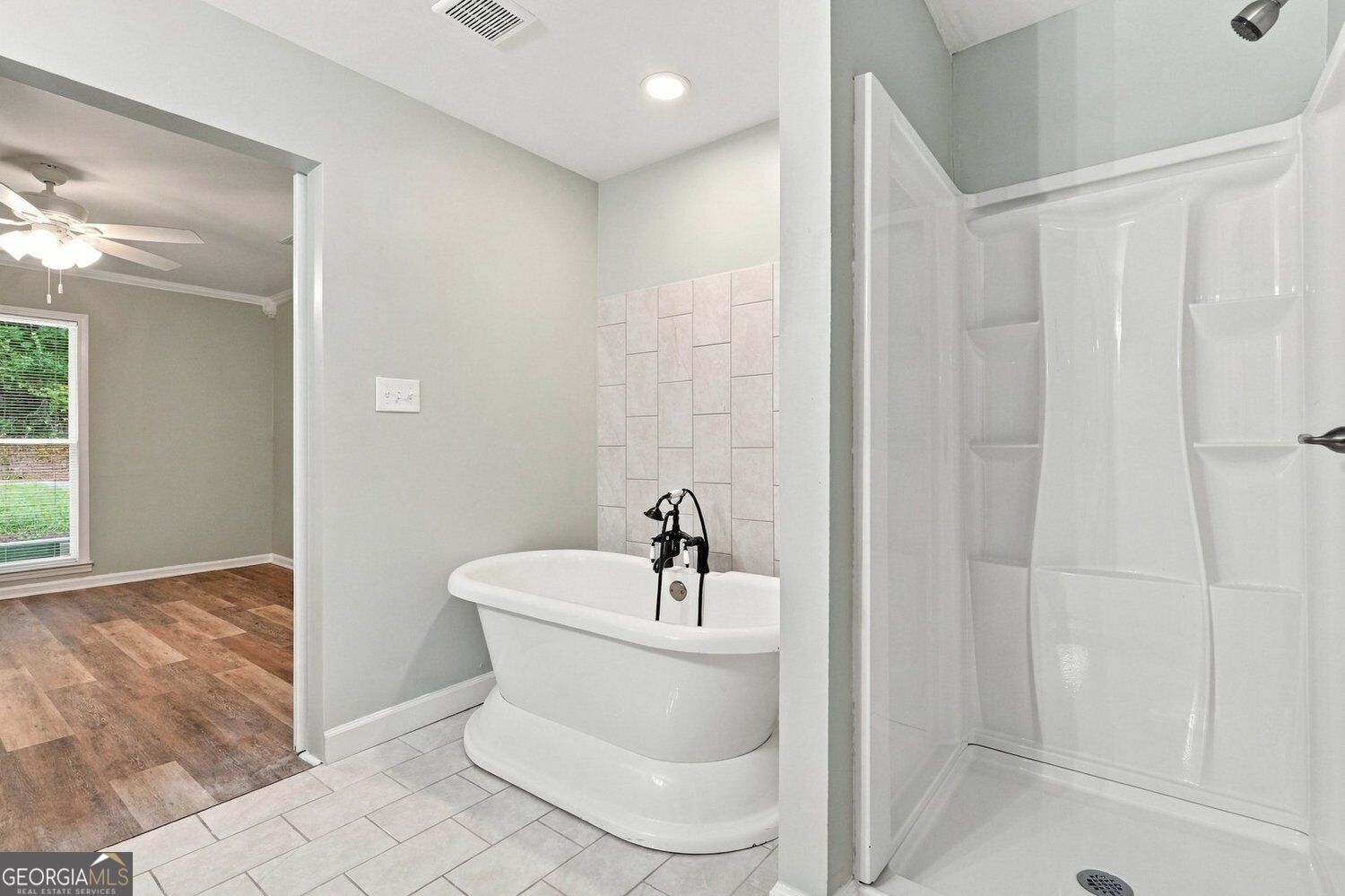2298 E Lake Drive Ne Property Photo 45