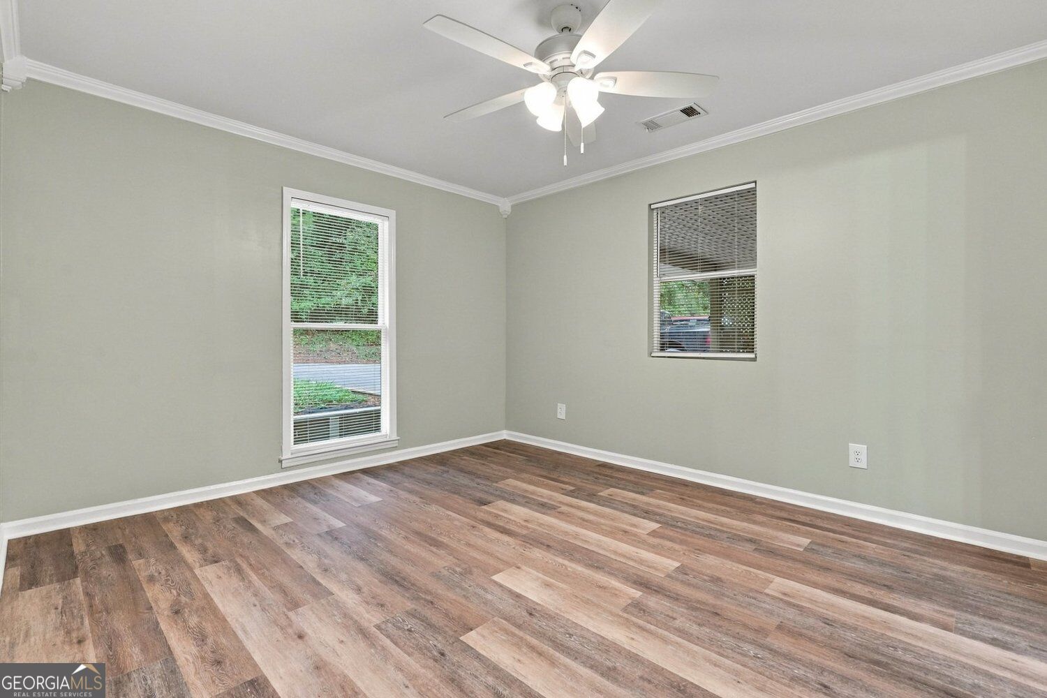 2298 E Lake Drive Ne Property Photo 47