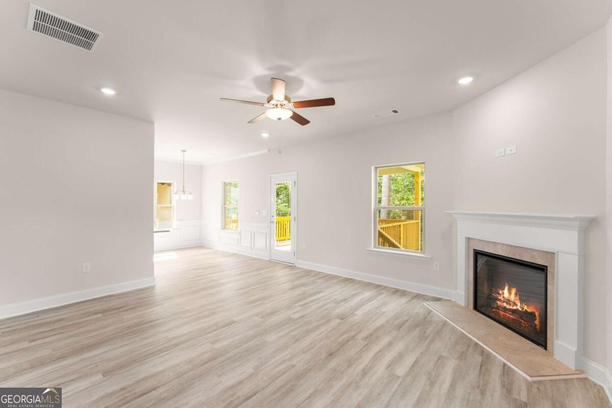 519 Creek Road Property Photo 13