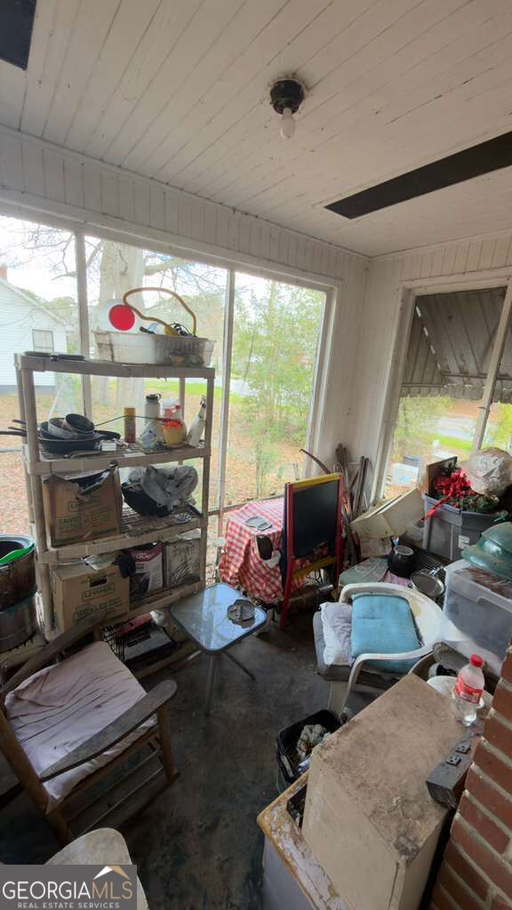 1219 Burton Avenue Property Photo 5