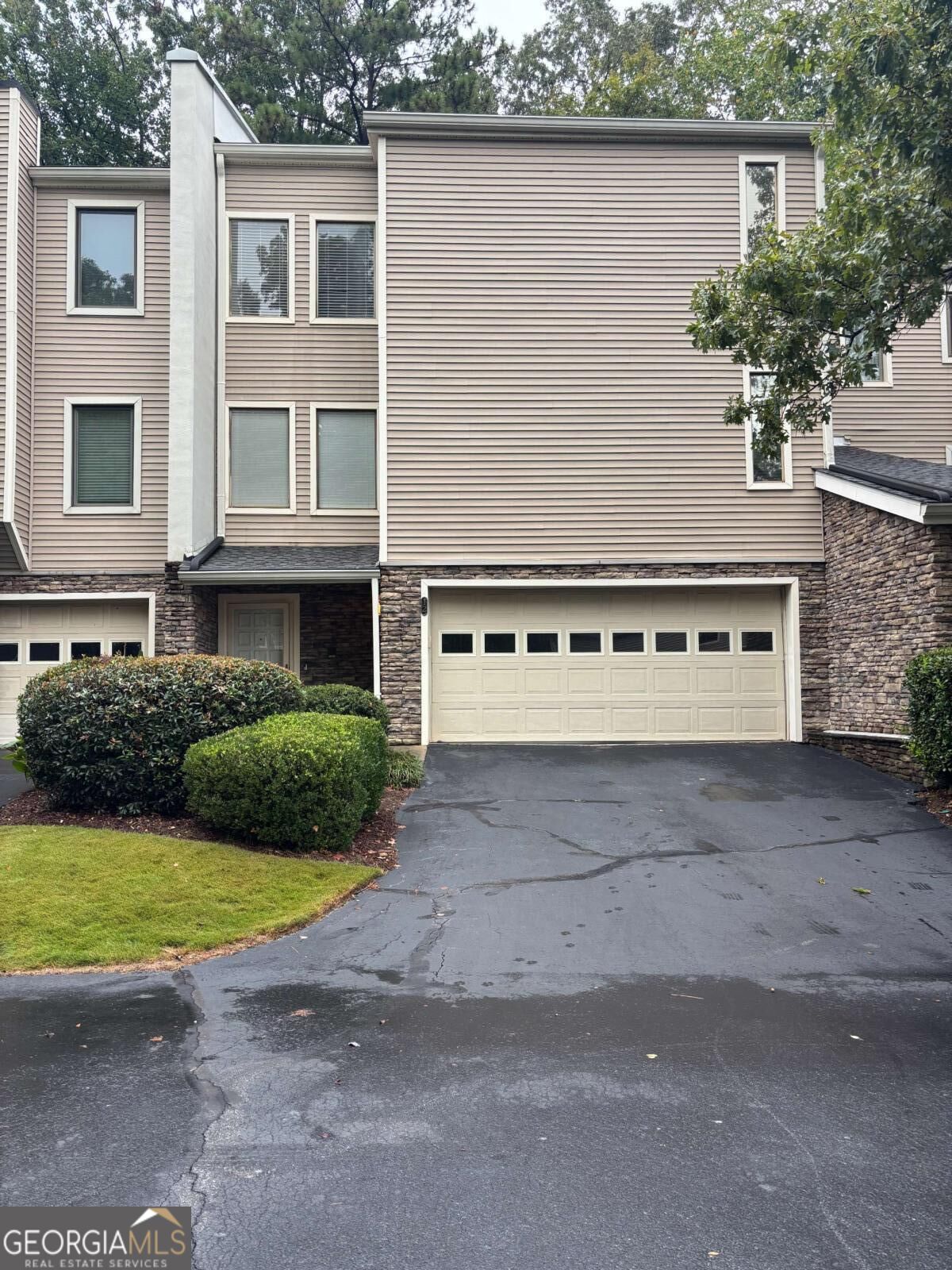 12 Basswood Circle Property Photo 1
