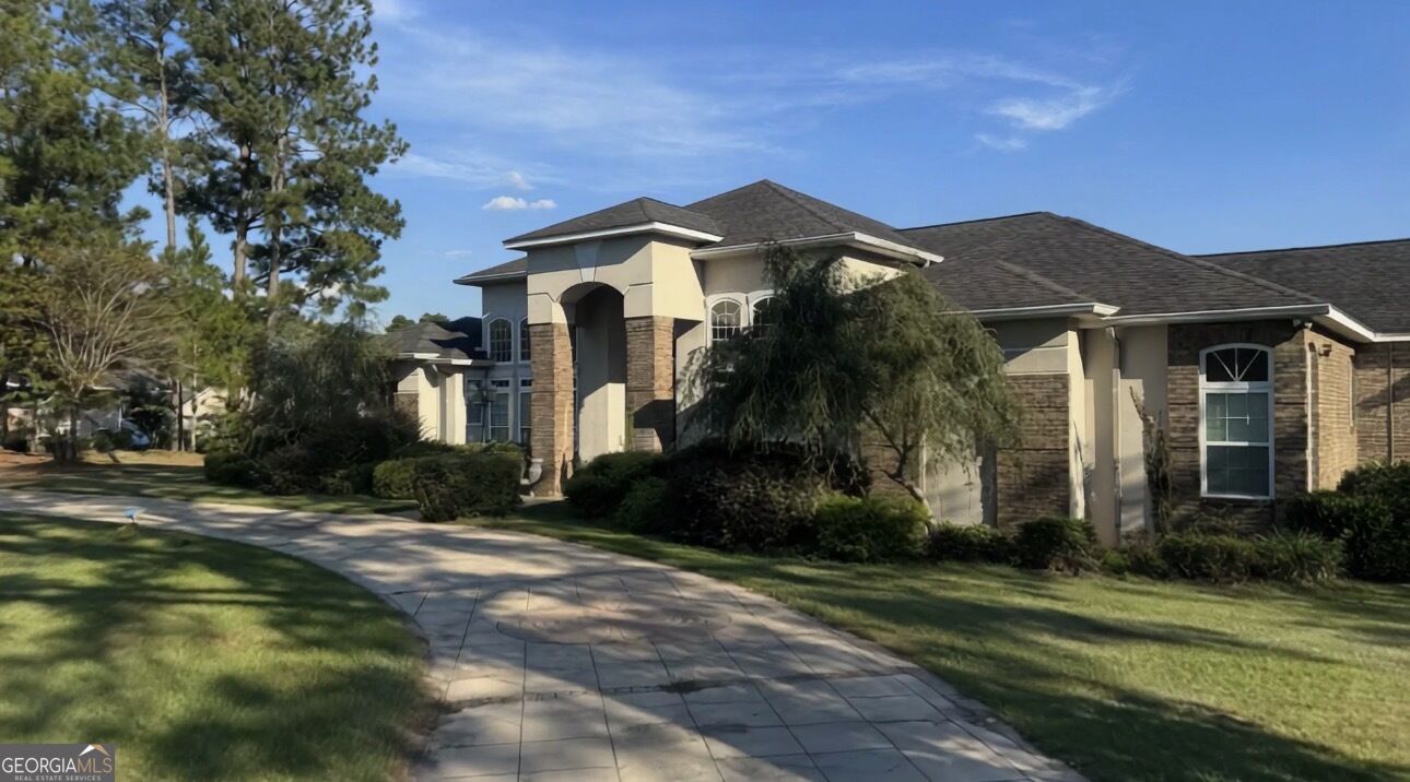240 Westfield Drive Property Photo 2