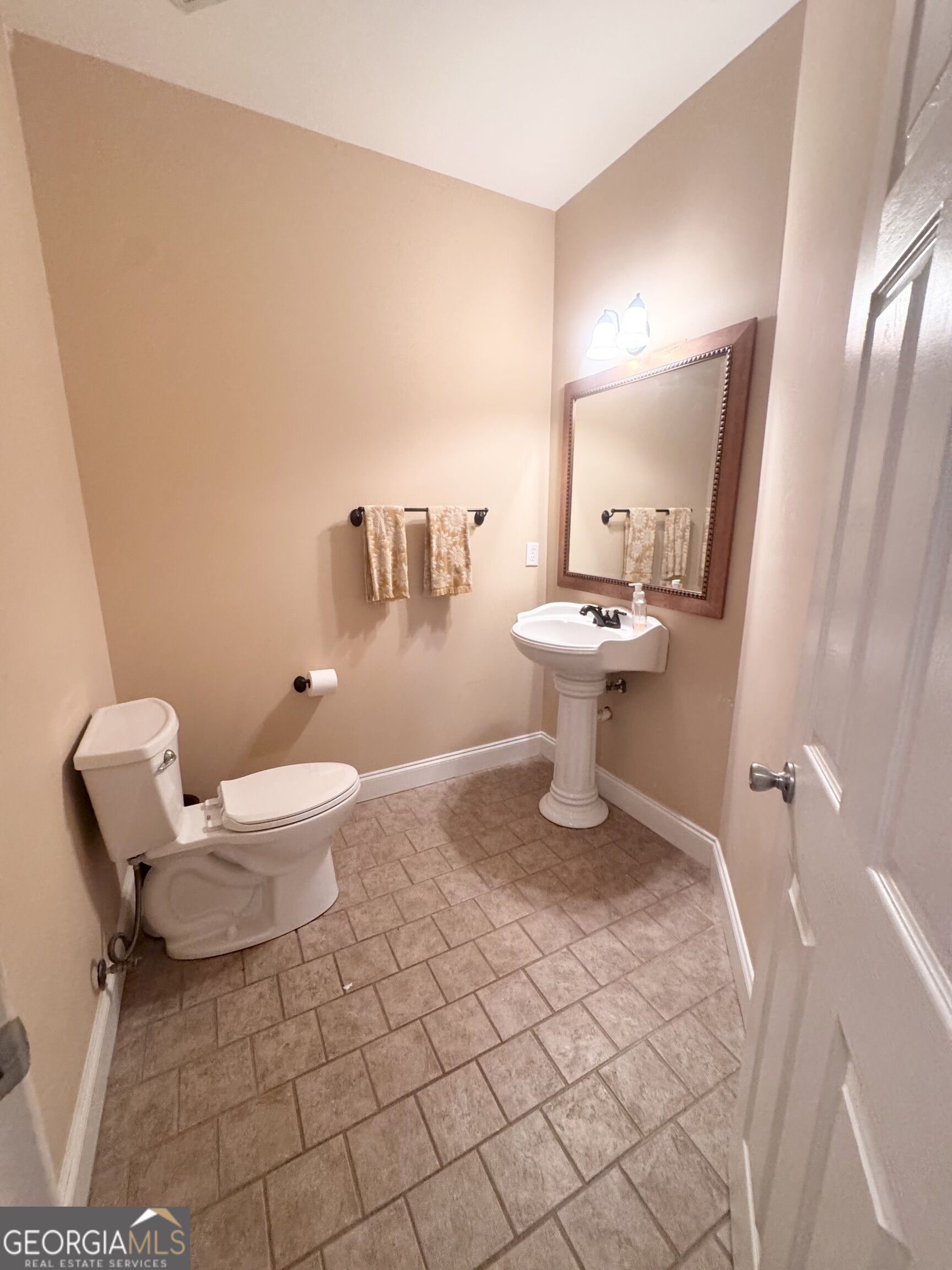 240 Westfield Drive Property Photo 19