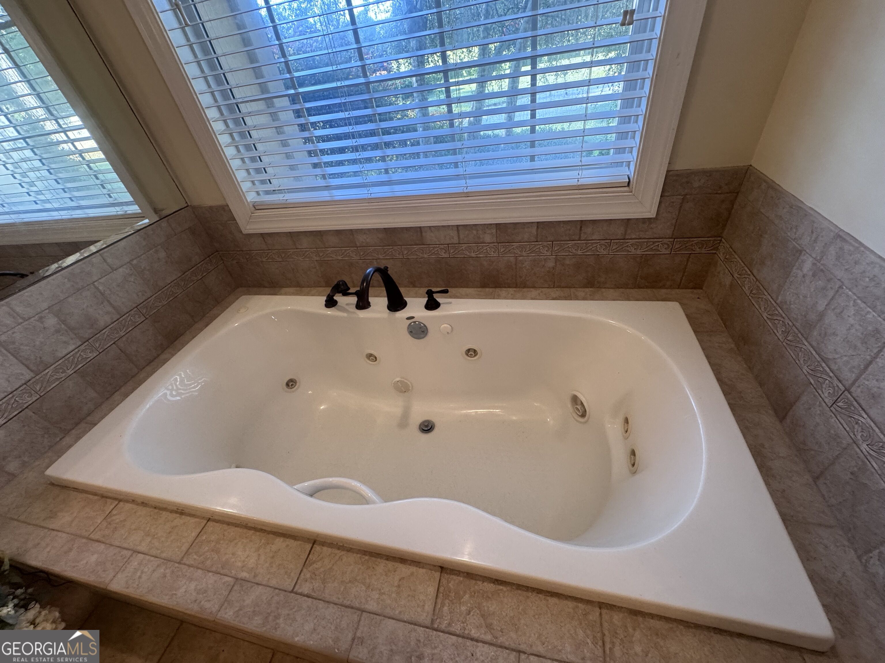 240 Westfield Drive Property Photo 25