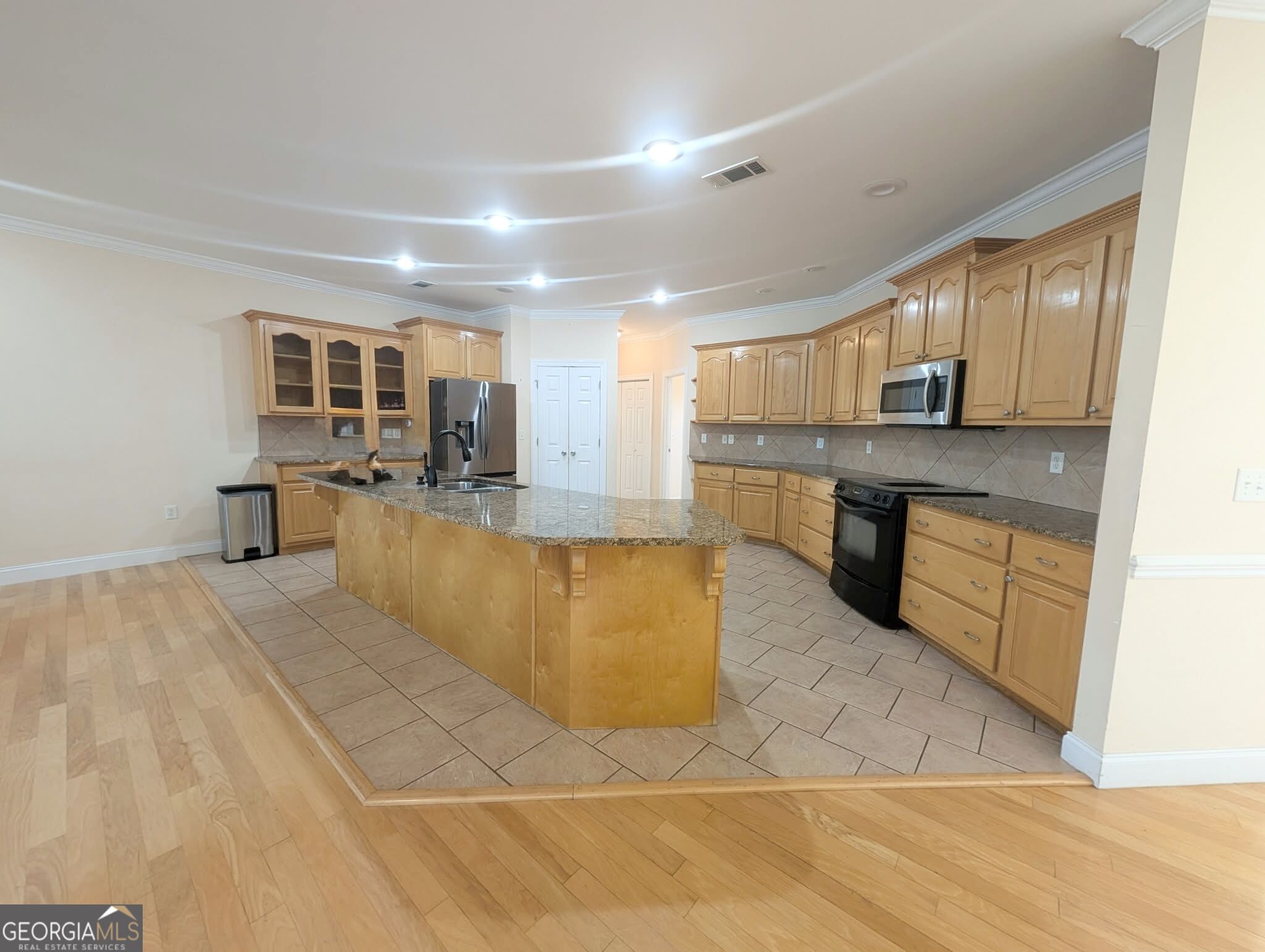 240 Westfield Drive Property Photo 32