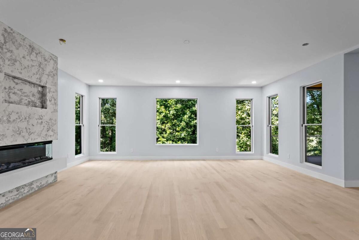 233 Brookcliff Trace Property Photo 24