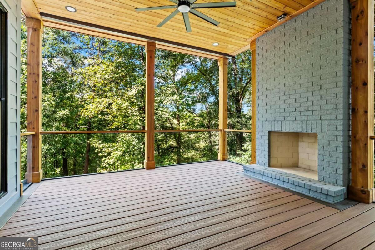 233 Brookcliff Trace Property Photo 32