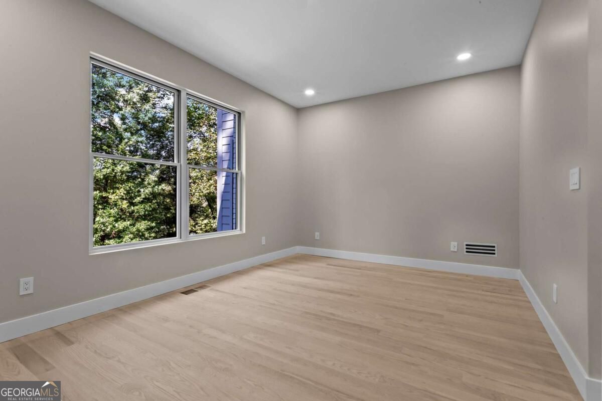 233 Brookcliff Trace Property Photo 33