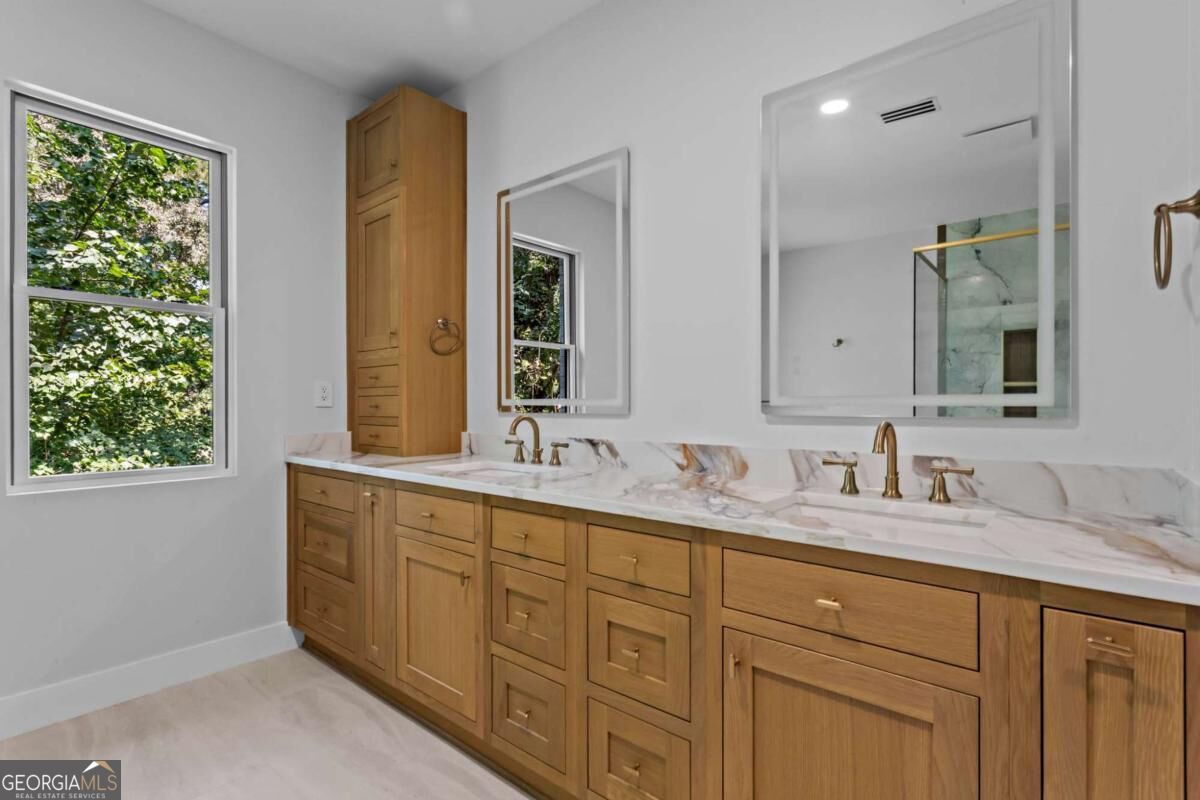 233 Brookcliff Trace Property Photo 42