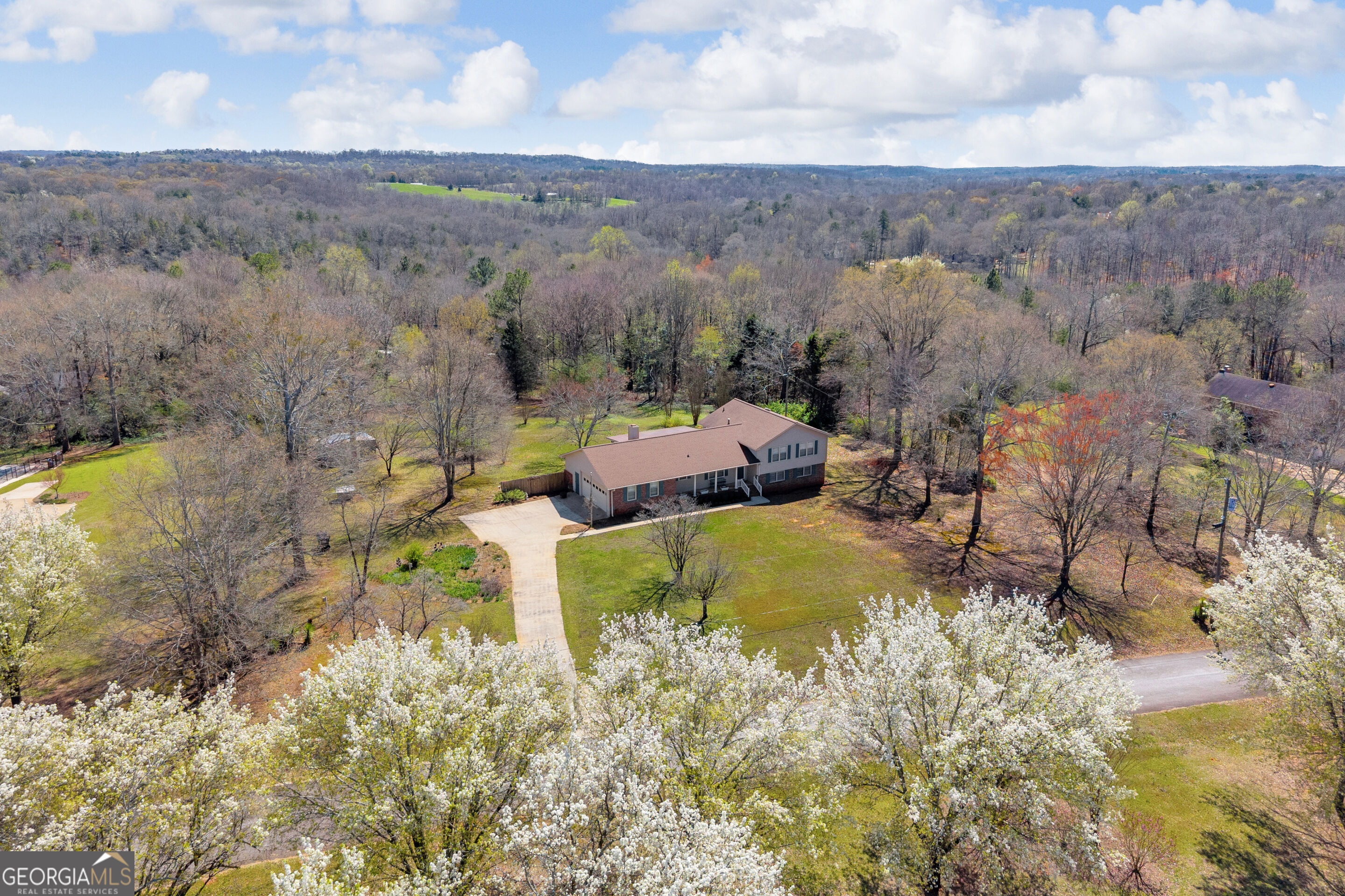 80 Riverbend Circle Property Photo 1
