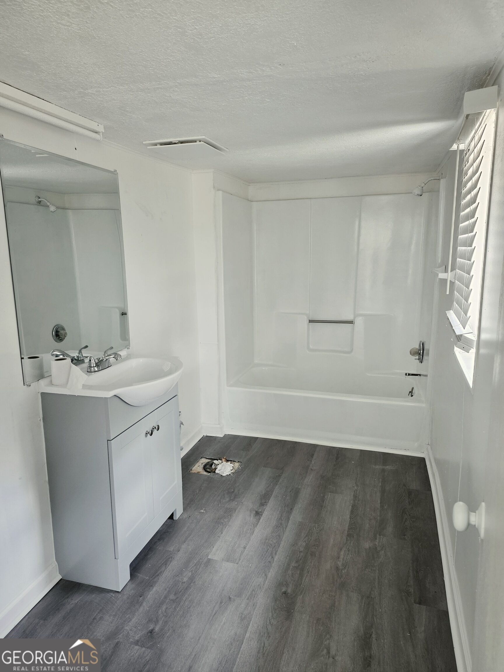 5190 Mount Pleasant Church Road Property Photo 2