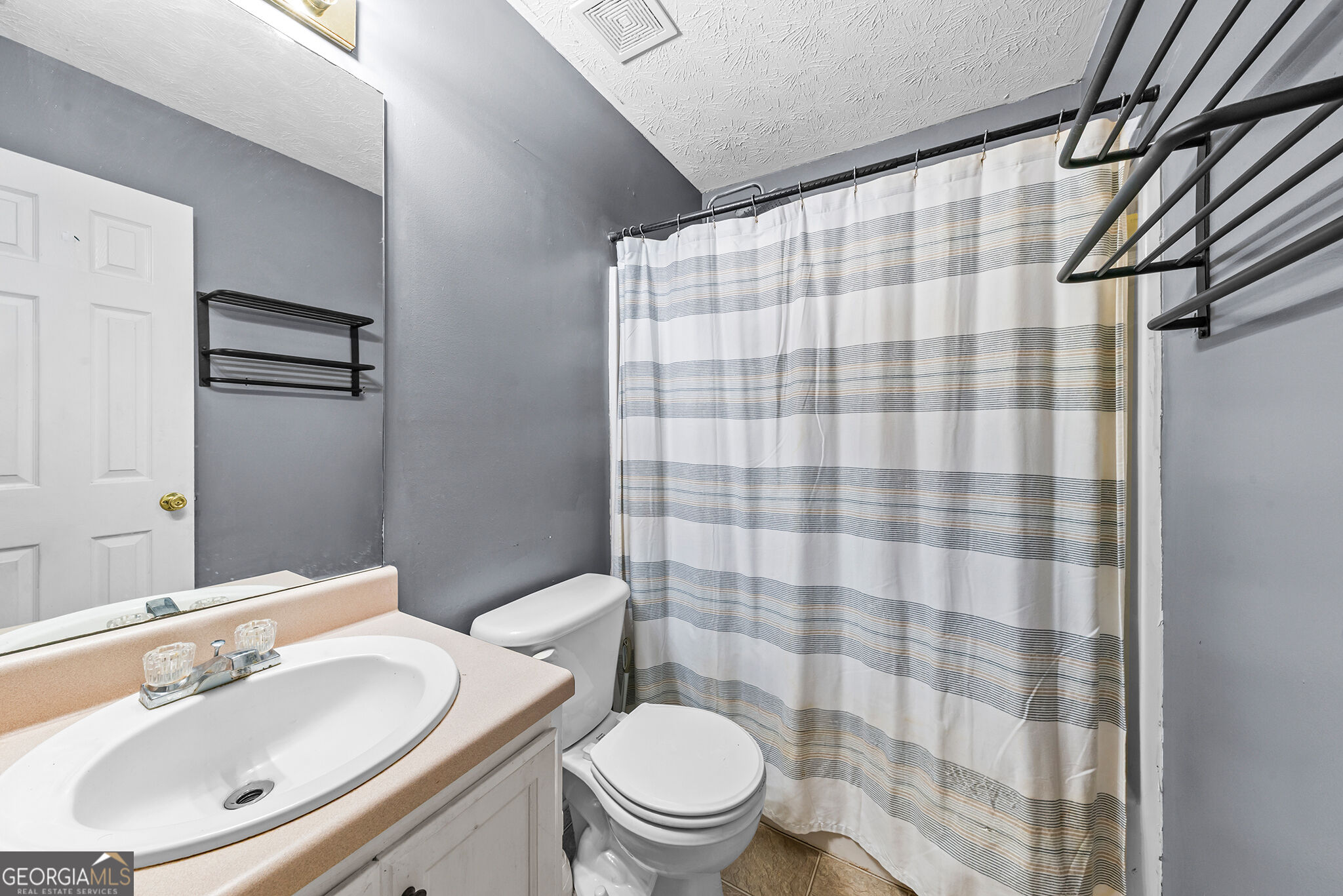 208 Winery Way Property Photo 11