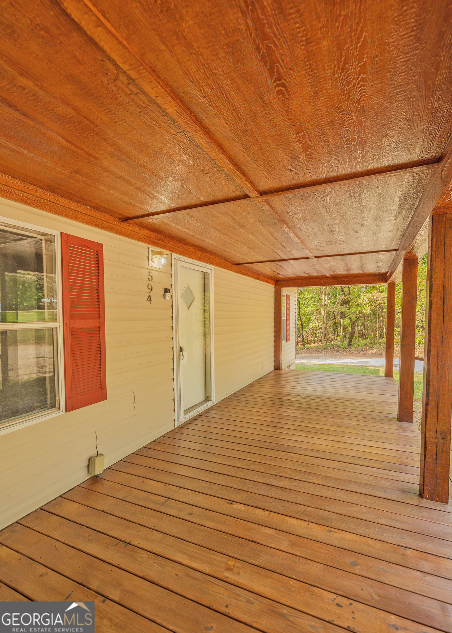 594 Neal Road Property Photo 3