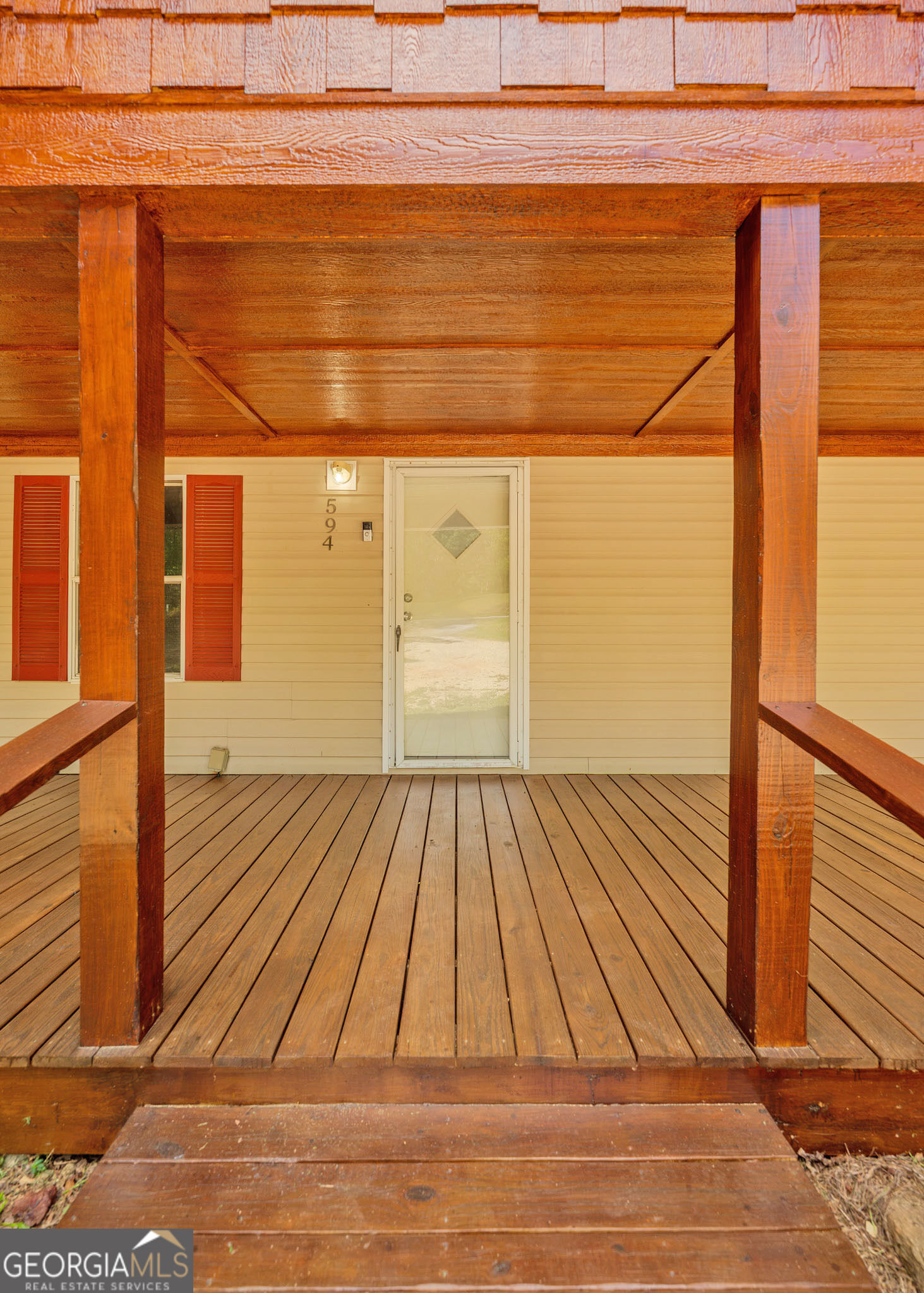 594 Neal Road Property Photo 4