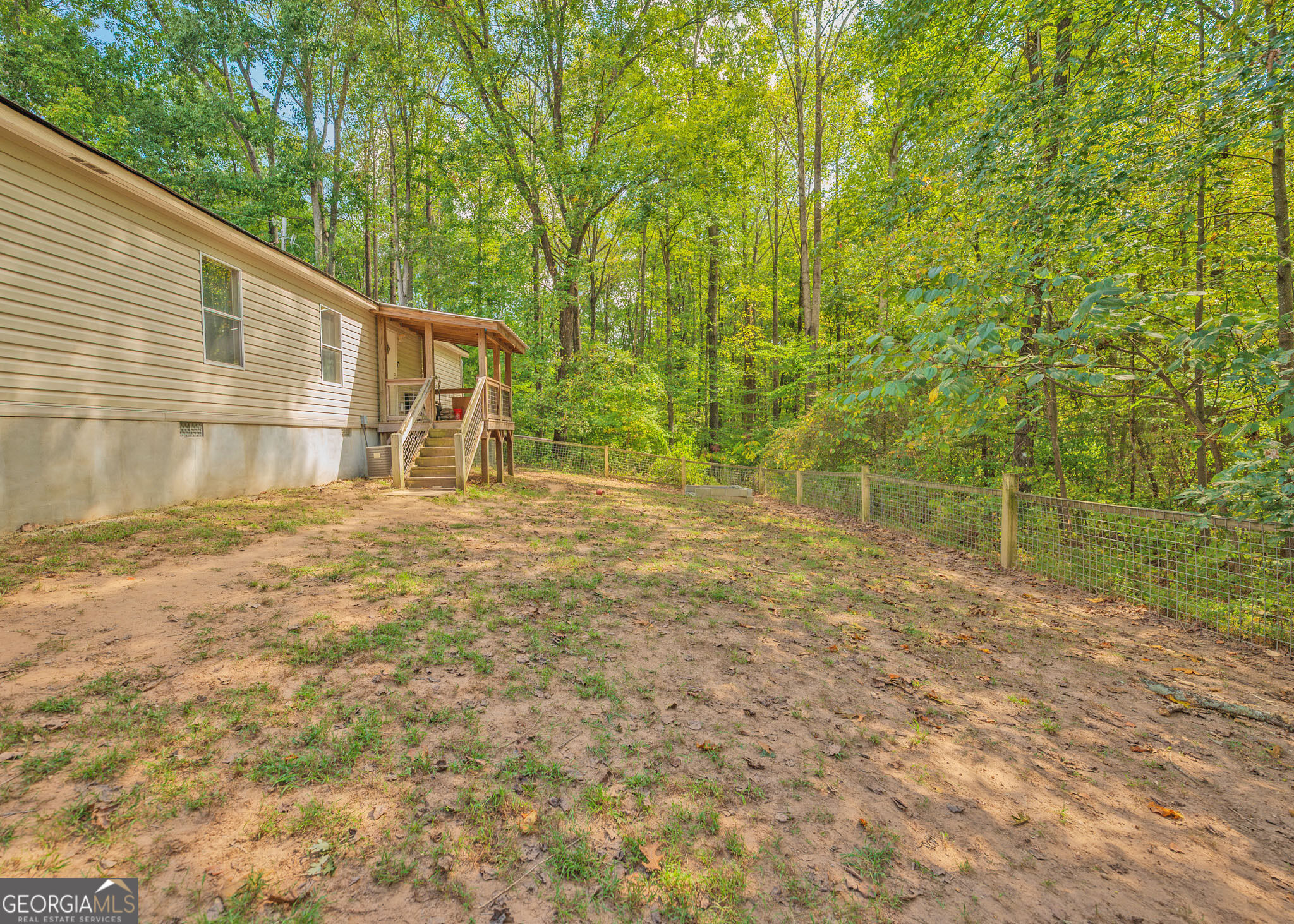 594 Neal Road Property Photo 6
