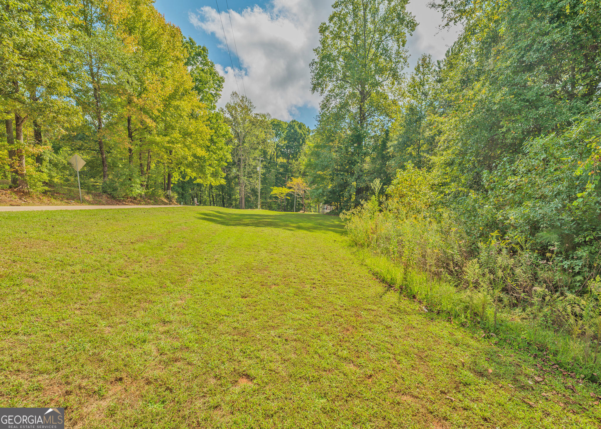 594 Neal Road Property Photo 7