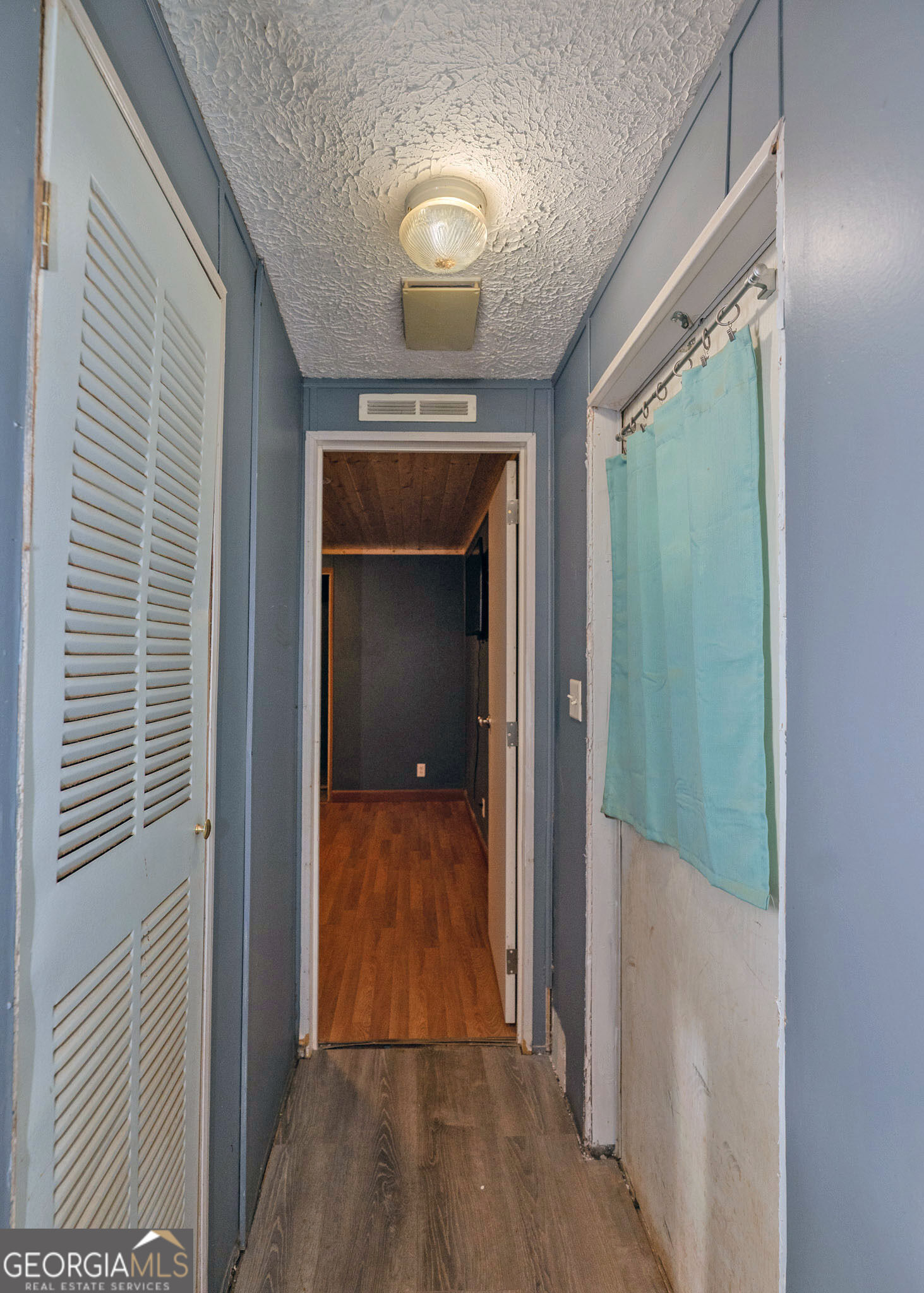 594 Neal Road Property Photo 17