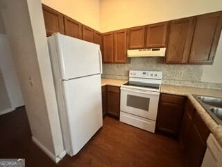 54 Condo Circle Property Photo 5