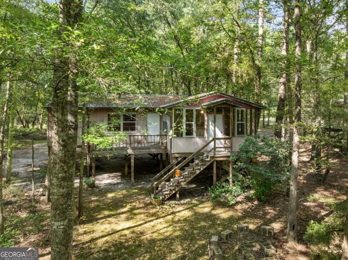 628 Riverside Drive Property Photo 3