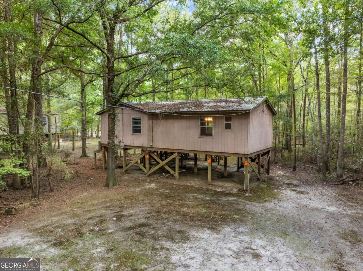628 Riverside Drive Property Photo 7