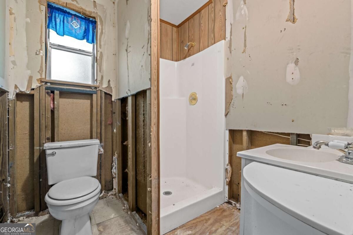 628 Riverside Drive Property Photo 17