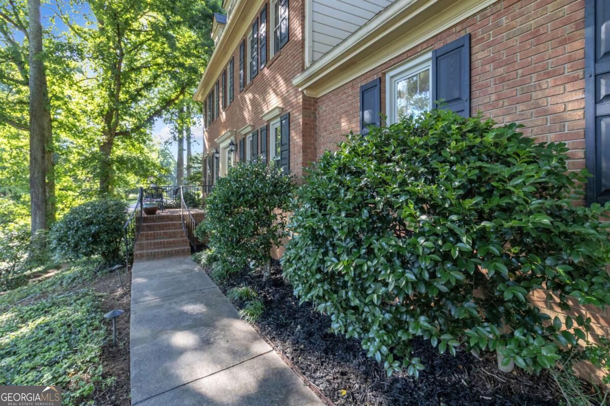 230 Clipper Bay Drive Property Photo 4