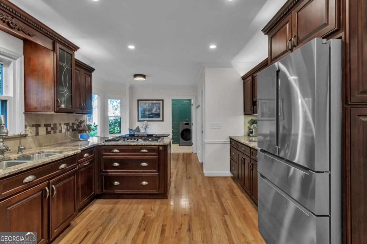 230 Clipper Bay Drive Property Photo 14