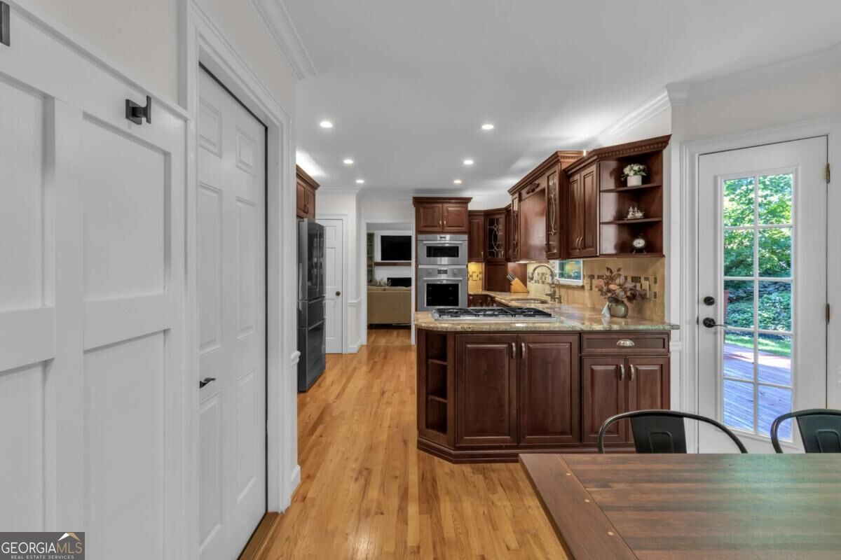 230 Clipper Bay Drive Property Photo 20