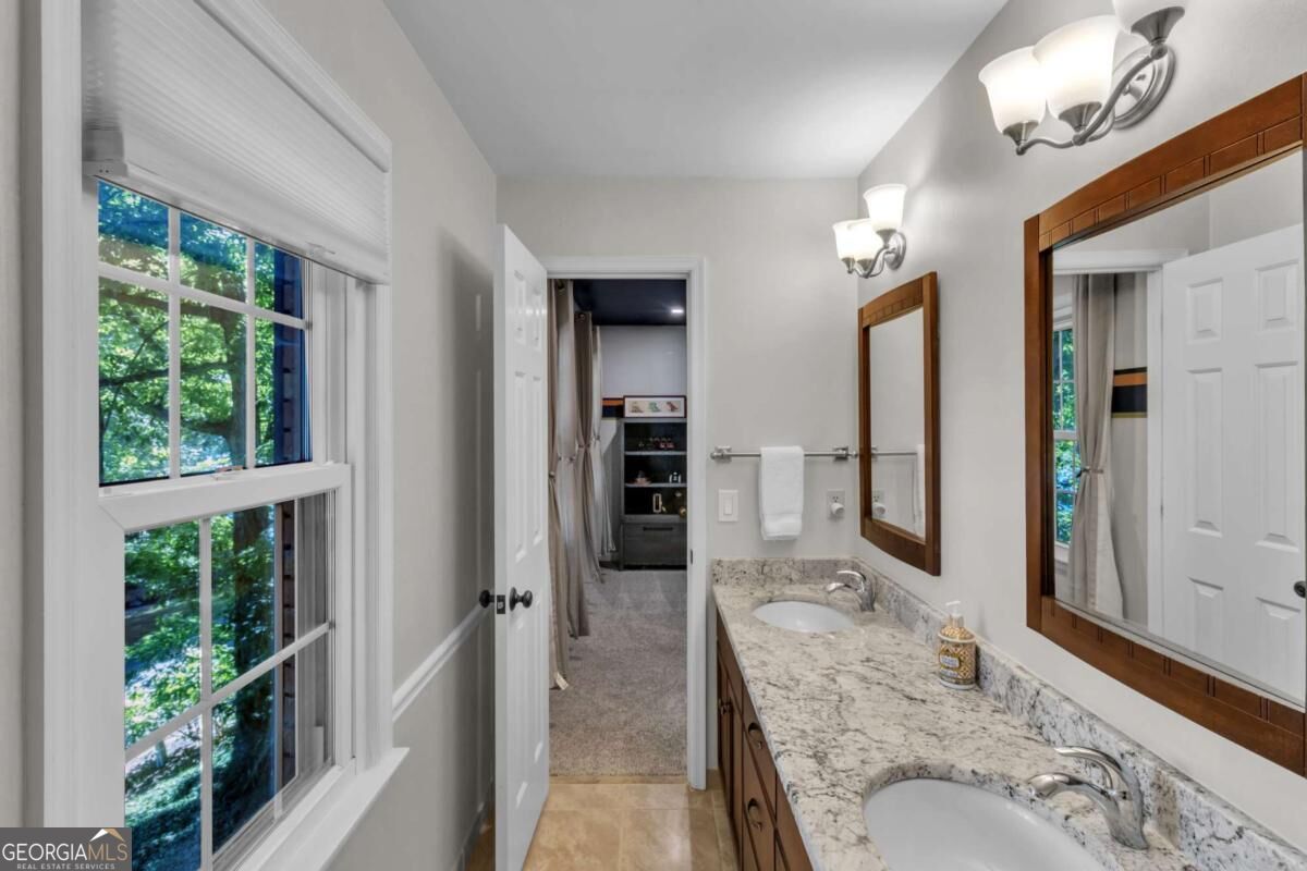 230 Clipper Bay Drive Property Photo 28