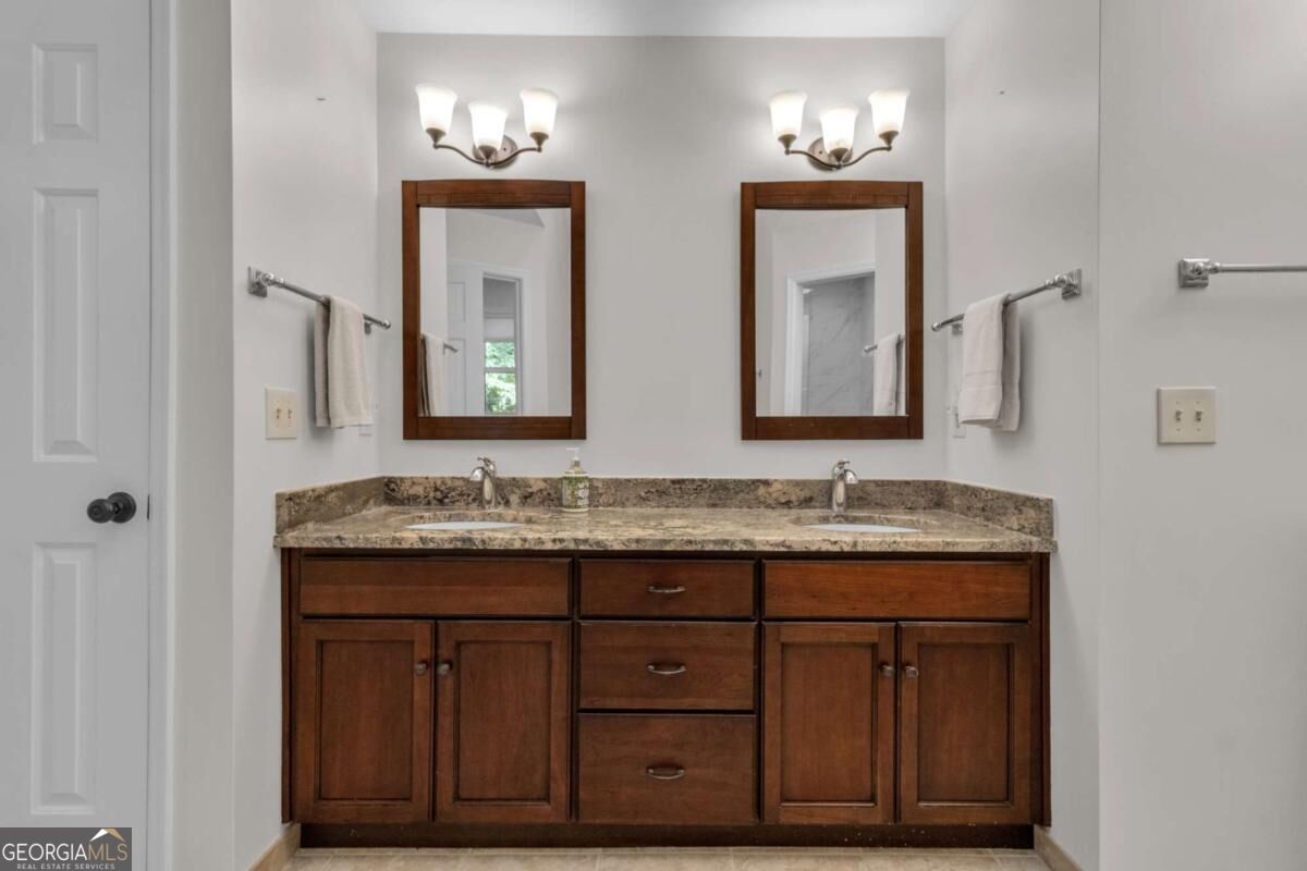 230 Clipper Bay Drive Property Photo 42