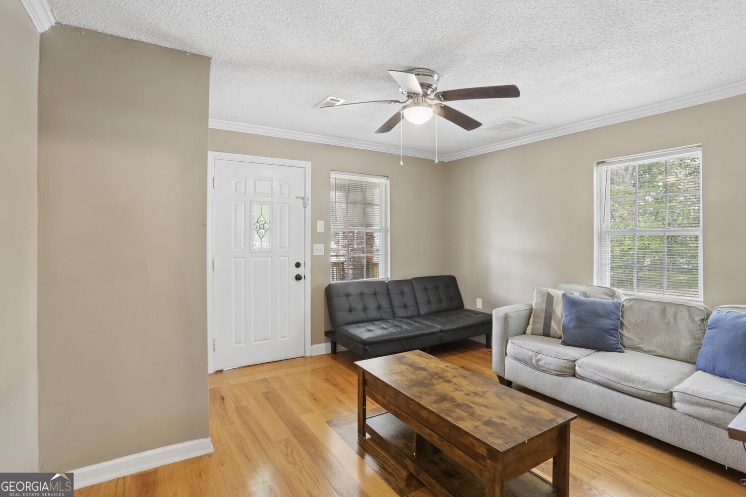 891 N Eugenia Place Nw # A Property Photo 4