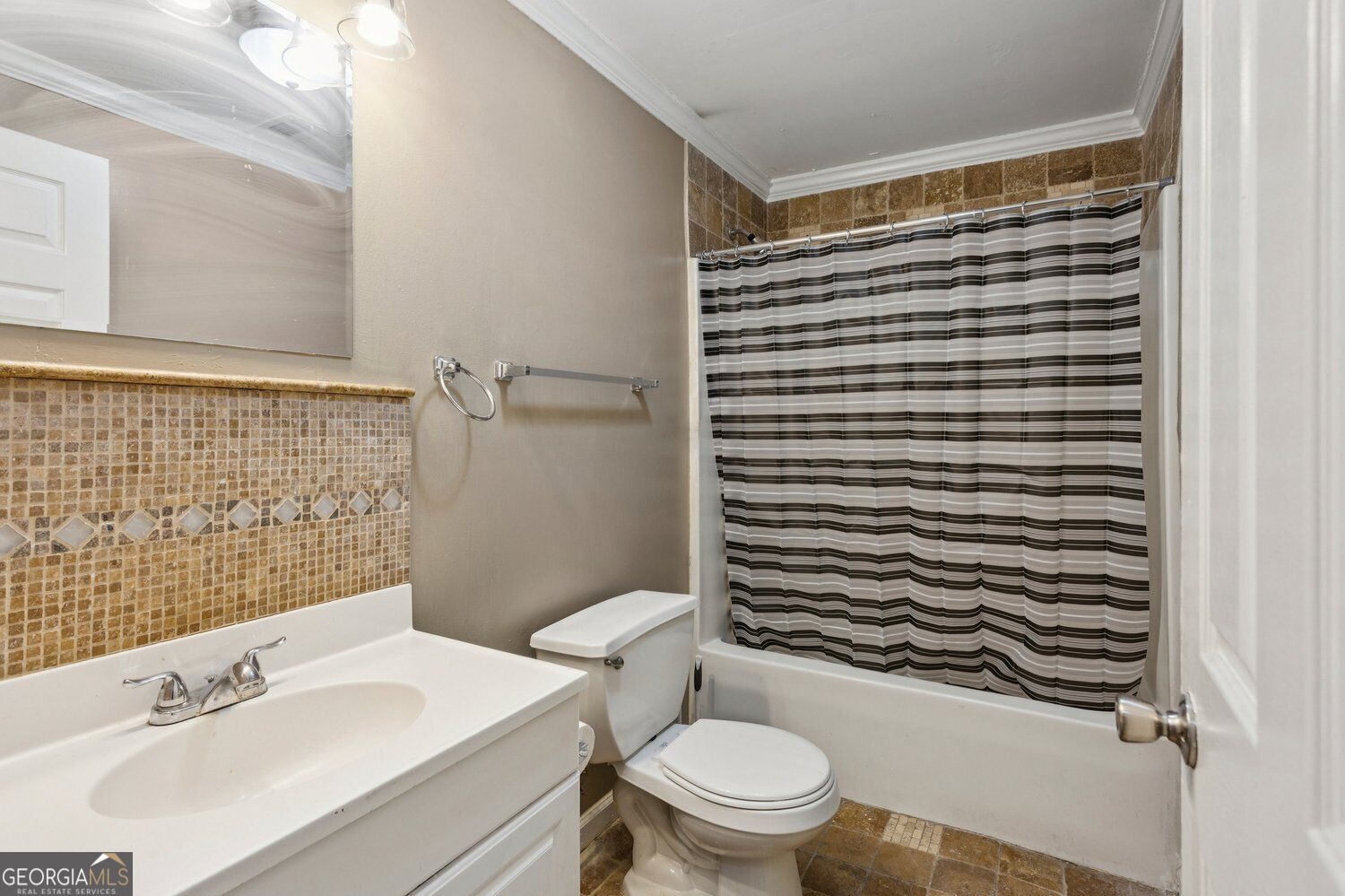 891 N Eugenia Place Nw # A Property Photo 14