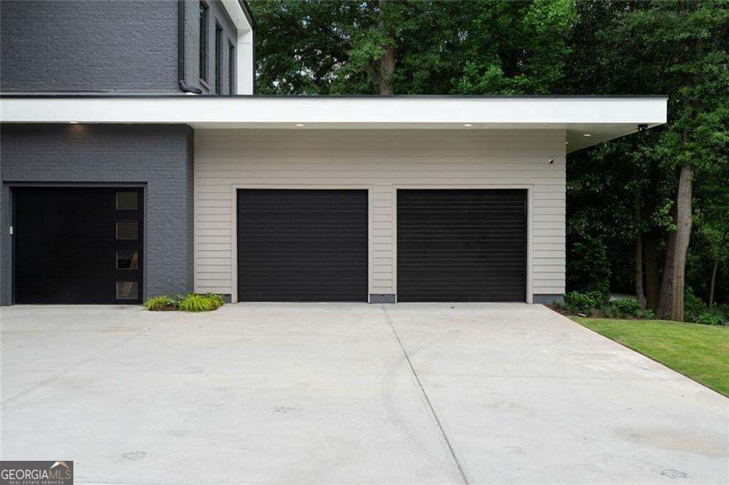4063 Rickenbacker Drive Ne Property Photo 8