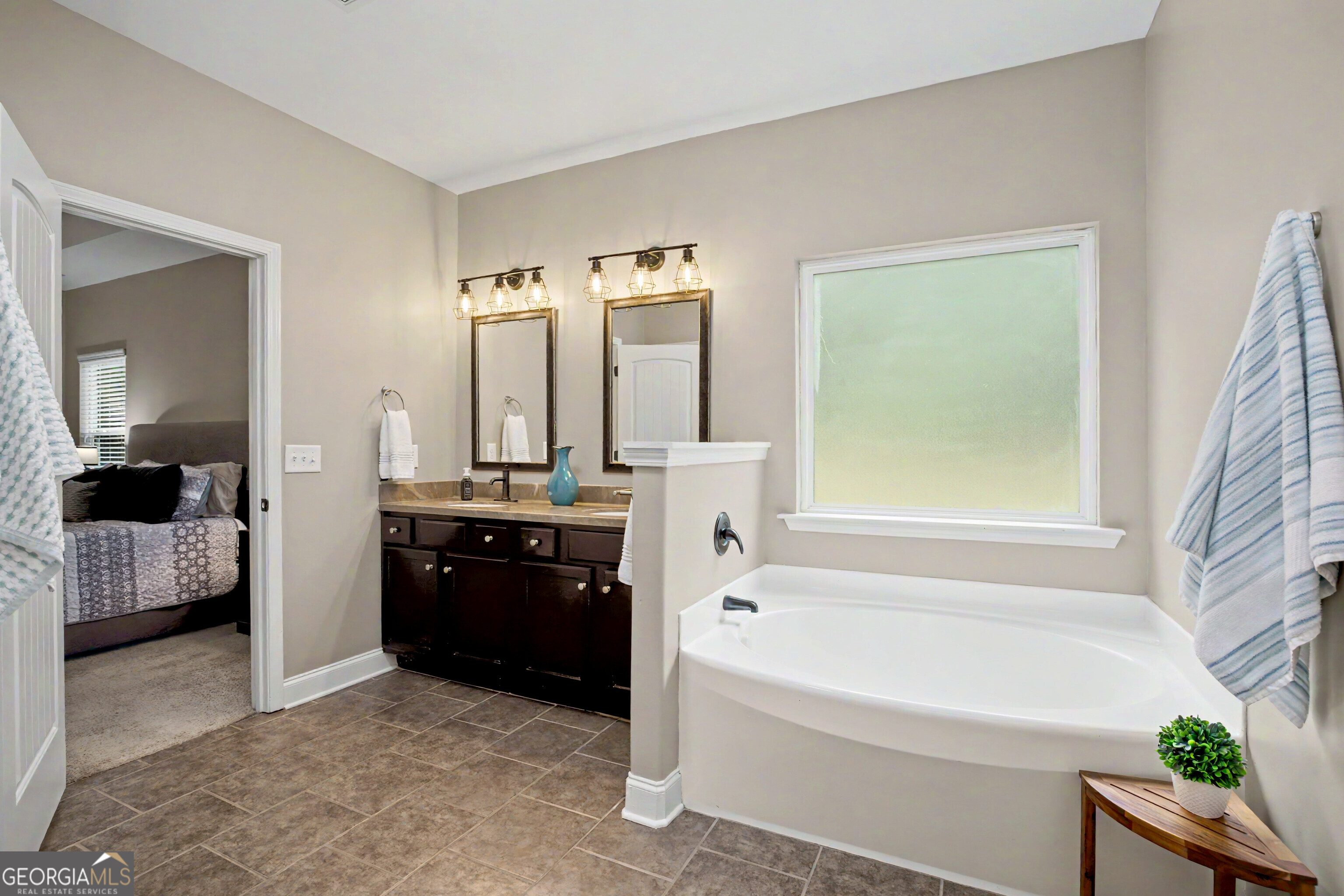 38 Remington Way Property Photo 13