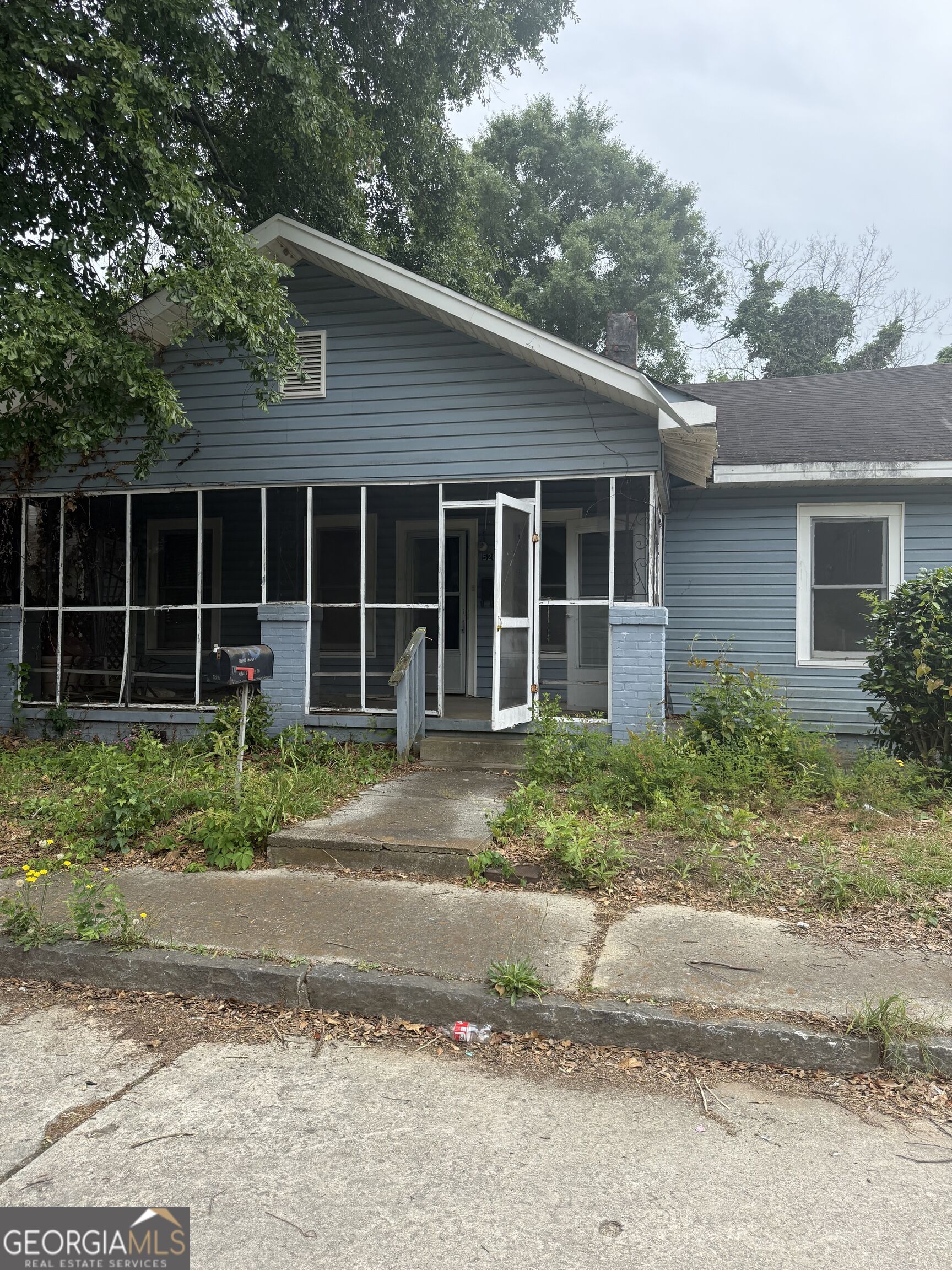 526 Nelson Street Property Photo 2