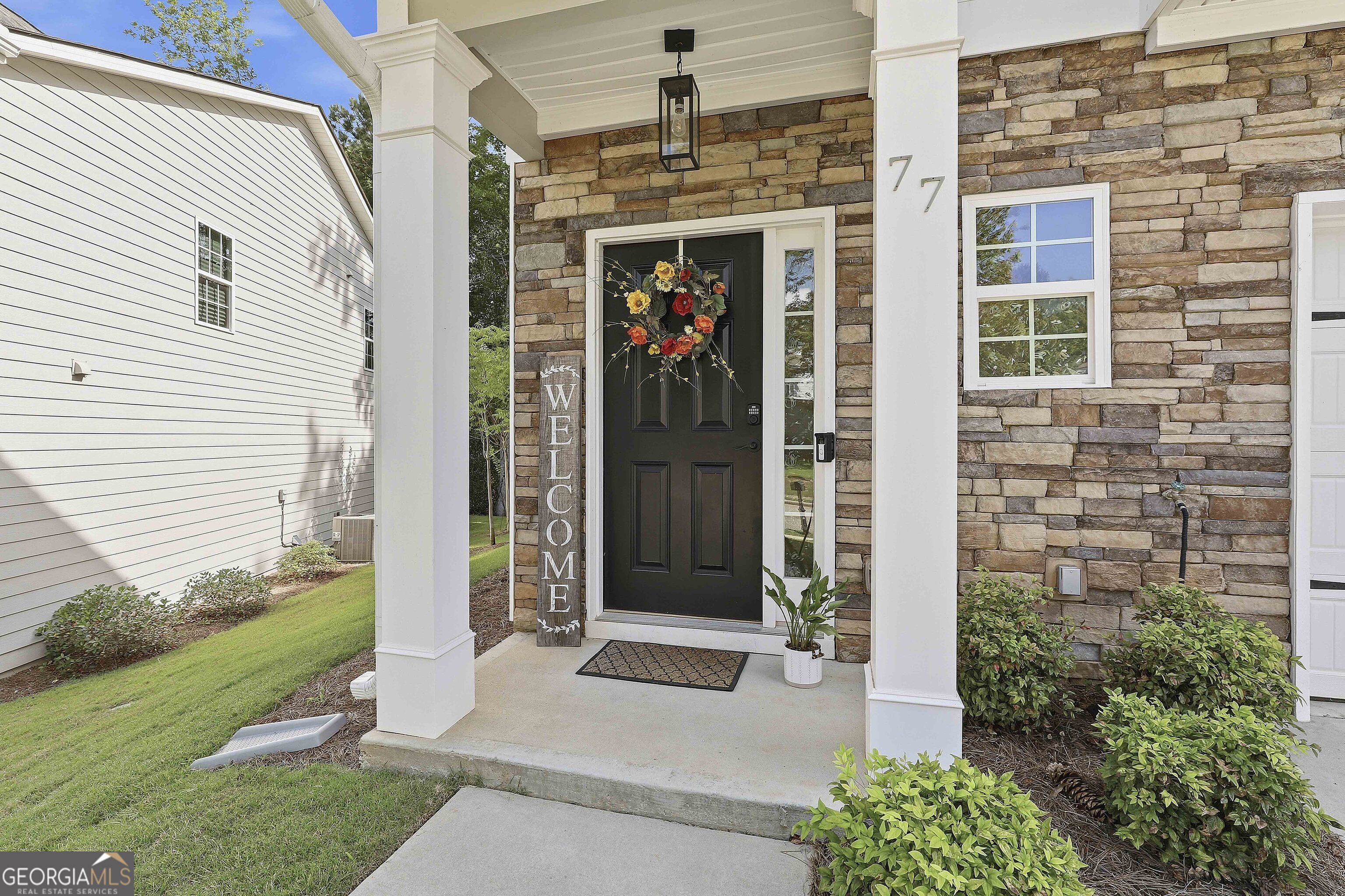 77 Portico Place Property Photo 3