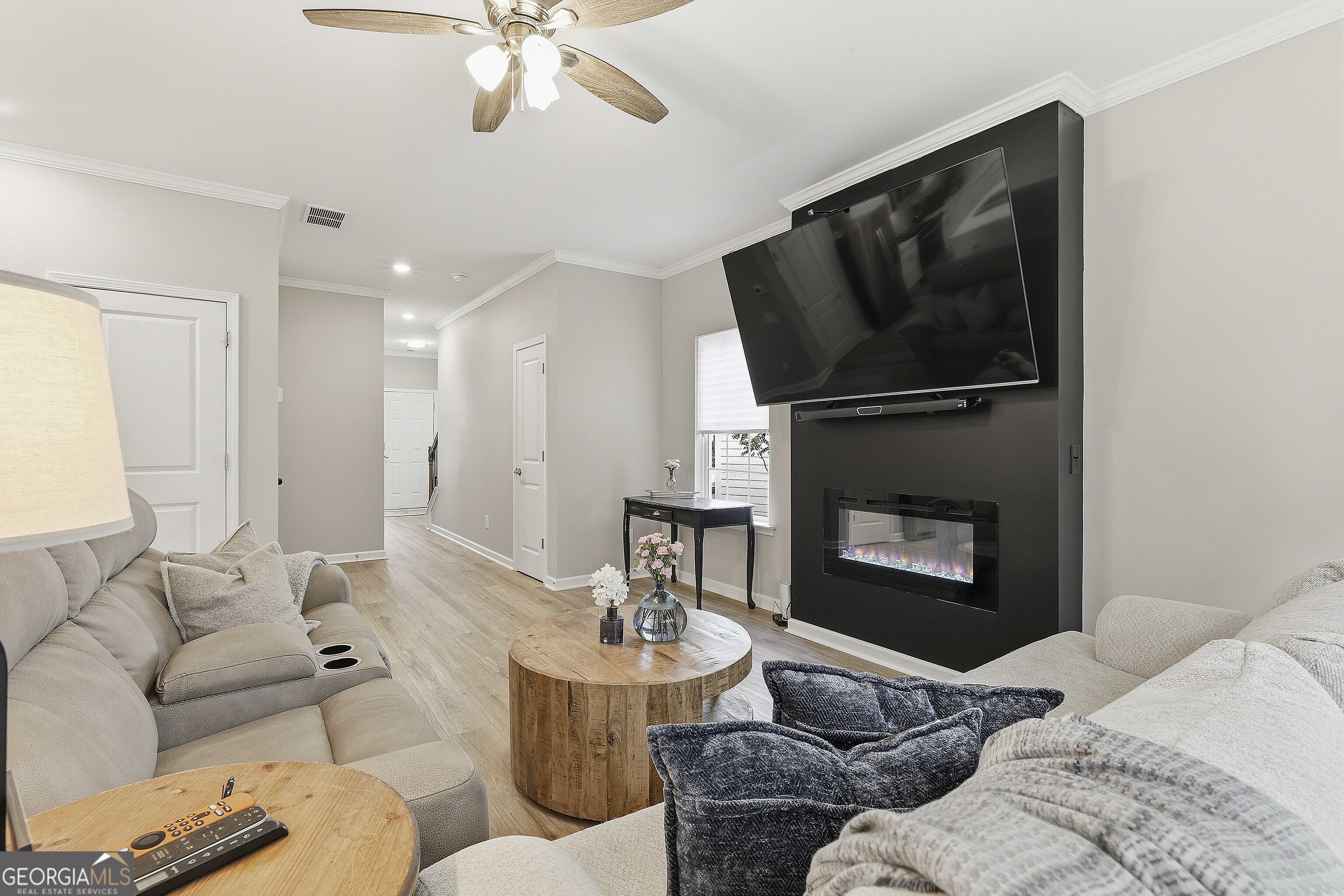 77 Portico Place Property Photo 8