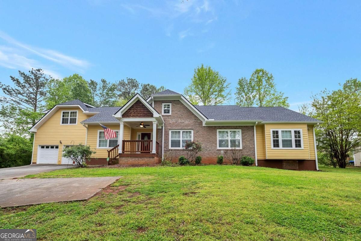 4050 Old Fairburn Road Property Photo 1
