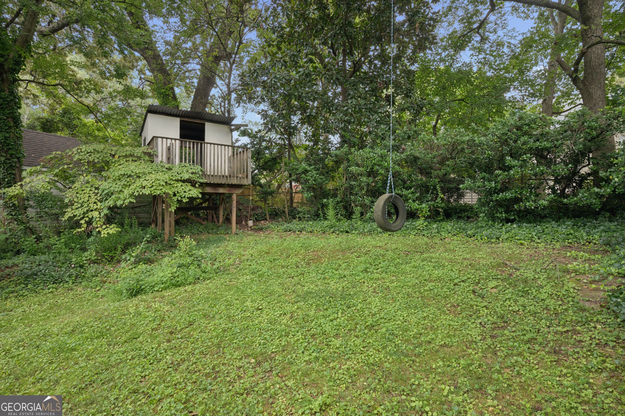 211 Greenwood Circle Property Photo 27