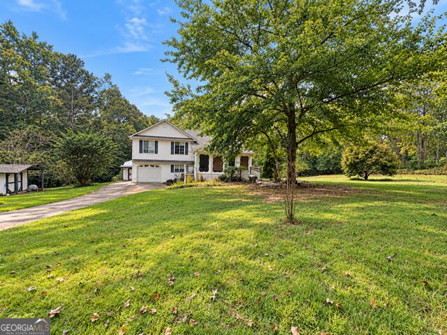 271 Hampton Lane Property Photo 2