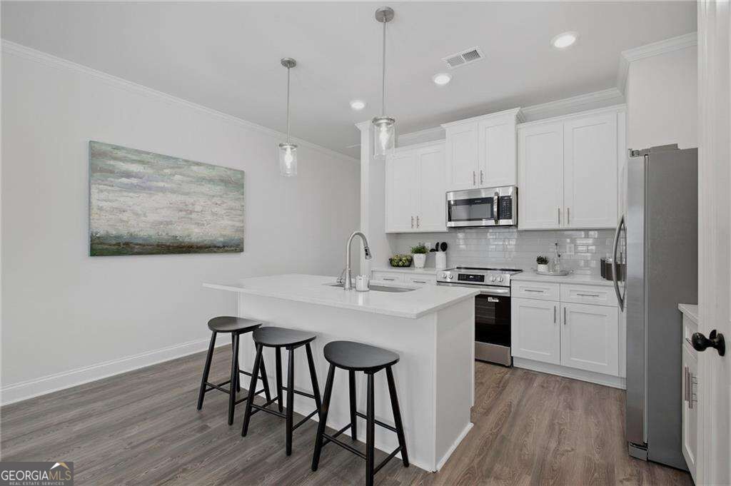 17 Benscot Drive Property Photo 11