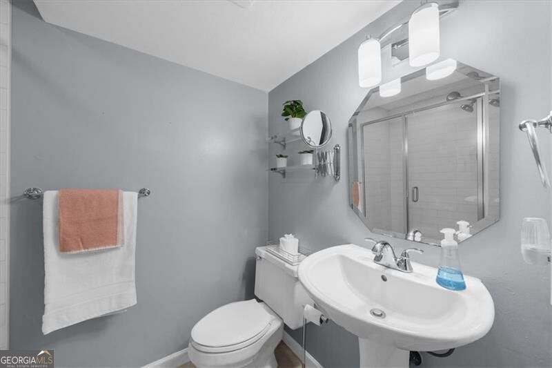 305 Wickerberry Lane Property Photo 32