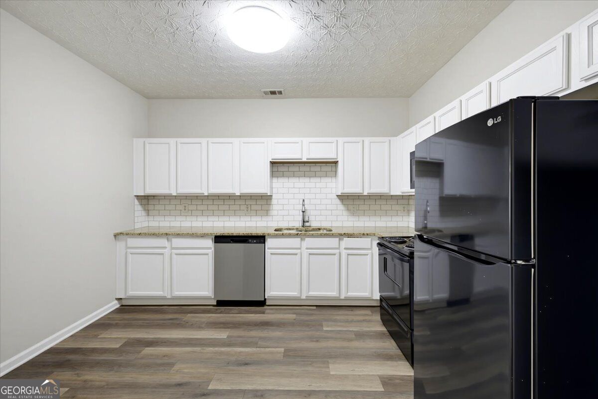 2330 Marlin Drive Property Photo 9