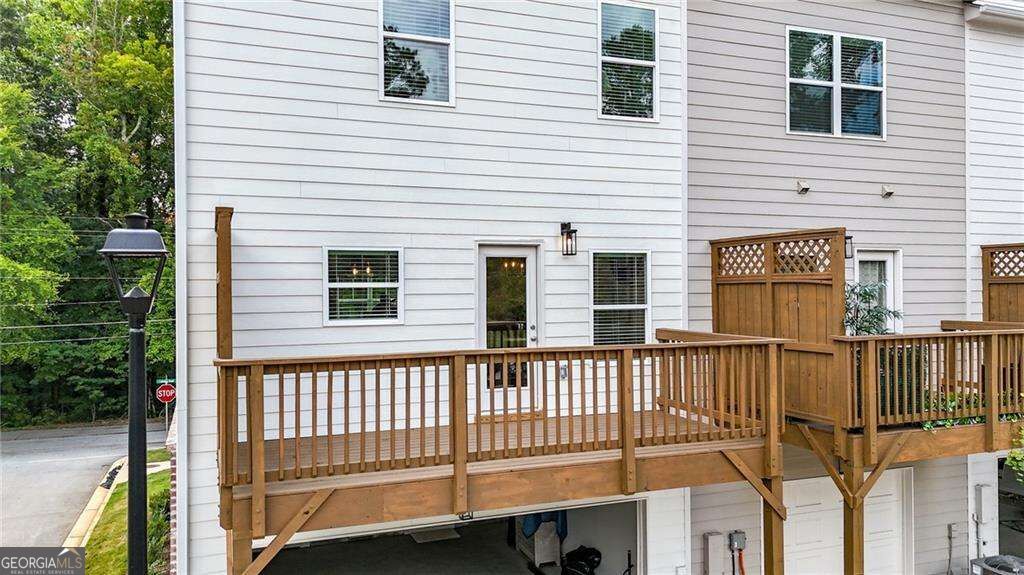 814 Glennferry Bend Property Photo 13