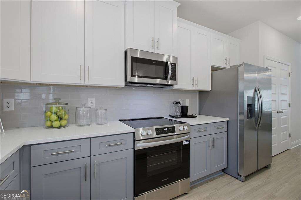 814 Glennferry Bend Property Photo 27